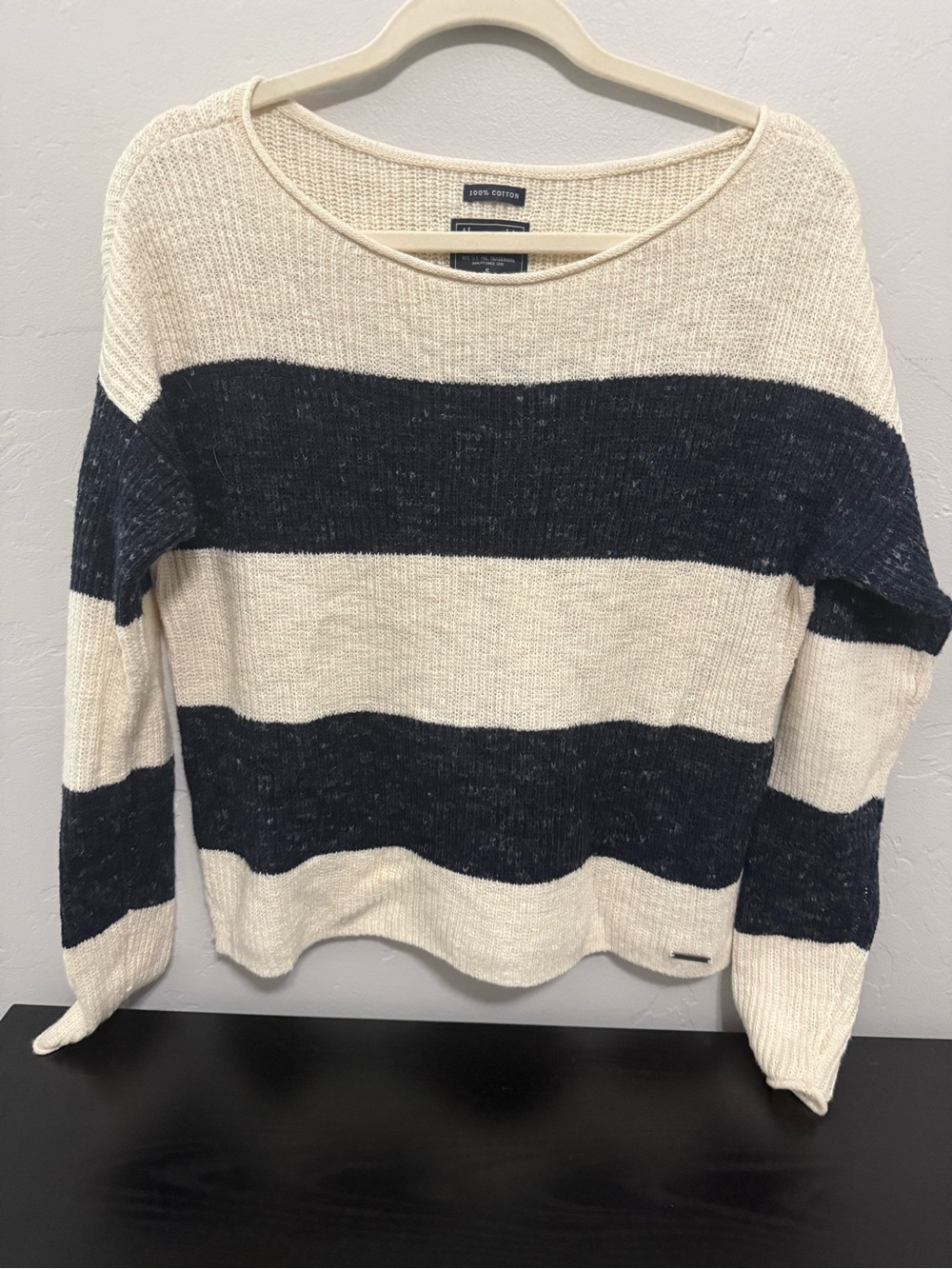 Abercrombie & Fitch Navy and Cream Striped Scoopneck Sweater